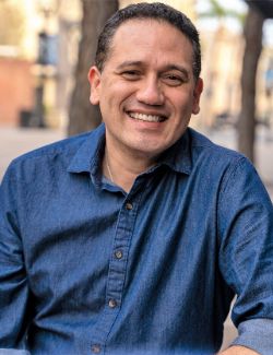 Author - Ernesto Cisneros